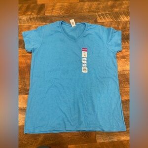 New Gildan blue womens V-Neck Tee size XL